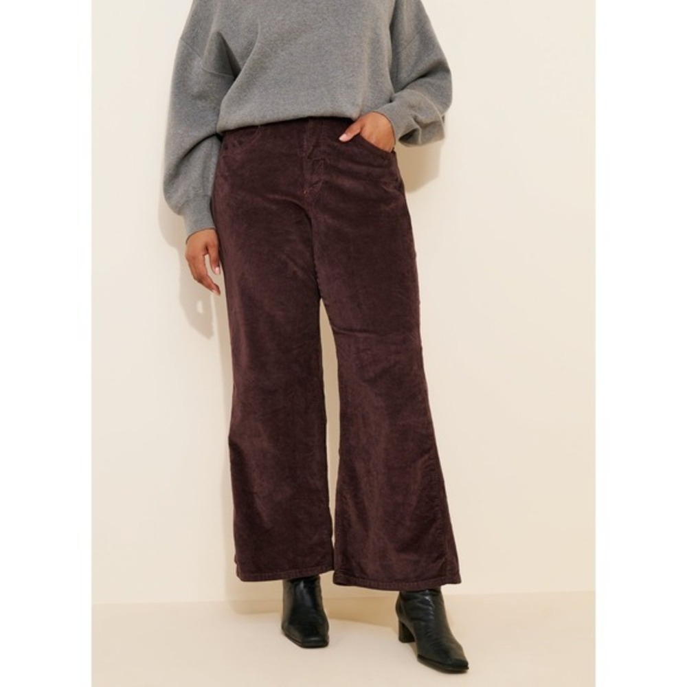 Anthropologie Pilcro Adi Mid Rise Wide Flare Leg Brown Corduroy Jeans Size 31